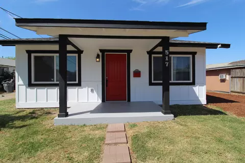 Exterior - 517 W Maple St, Exeter, CA 93221 photo 5 of 8