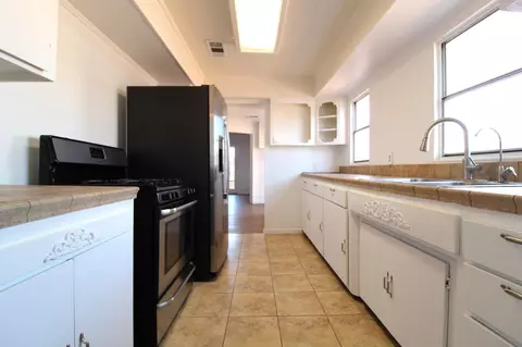 Kitchen - 517 W Maple St, Exeter, CA 93221 photo 1 of 1