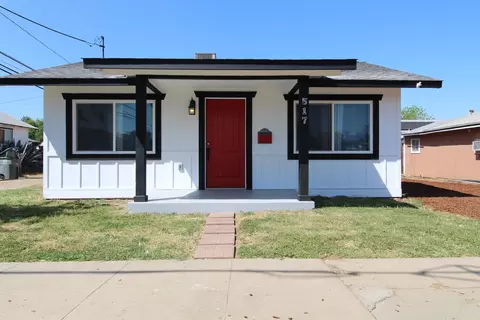 517 W Maple St, Exeter, CA 93221