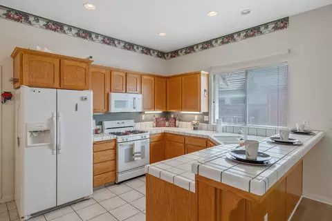 641 Retreat Way, Lemoore, CA 93245 photo 18