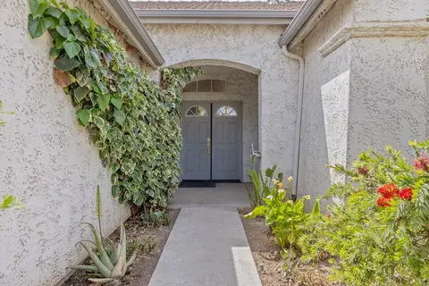 641 Retreat Way, Lemoore, CA 93245 photo 4