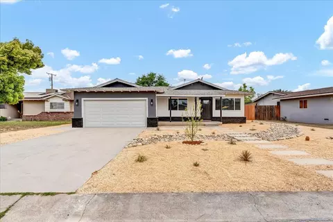 1502 W Maple Ave, Tulare, CA 93274