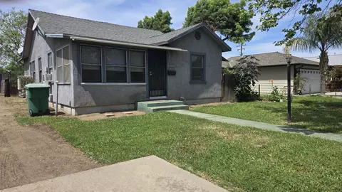 541 N 3rd St, Porterville, CA 93257