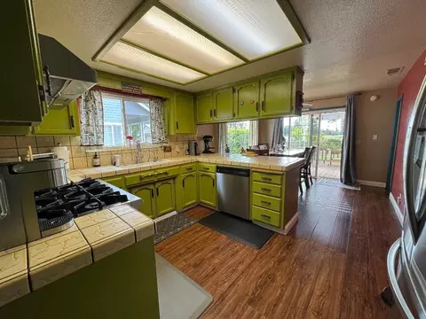 124 N Orange Ave, Exeter, CA 93221 photo 11