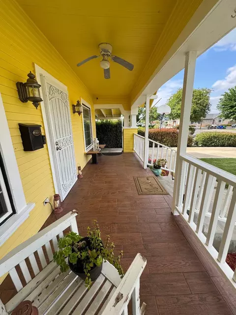 124 N Orange Ave, Exeter, CA 93221 photo 4