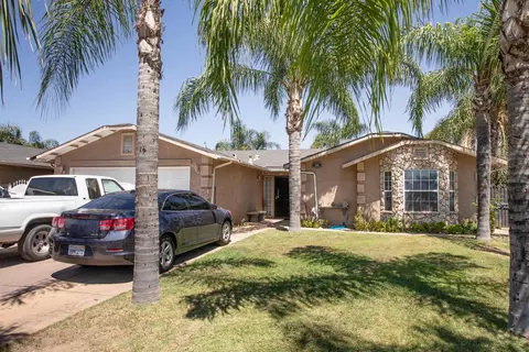 784784 N A N Lillie Ave, Dinuba, CA 93618