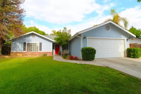 613 Hannah Ave, Exeter, CA 93221