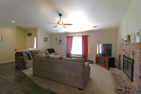 613 Hannah Ave, Exeter, CA 93221 photo 11