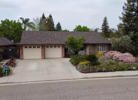 2434 W Kanai Ave, Porterville, CA 93257