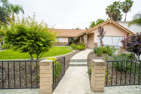 1471 Heritage Ave, Porterville, CA 93257