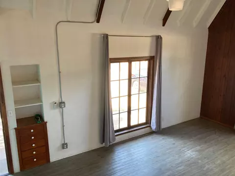 Living - 660 E Tulare Rd, Lindsay, CA 93247 photo 2 of 2
