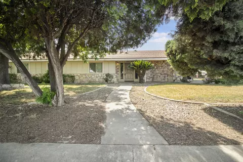 1721 S Demaree St, Visalia, CA 93277