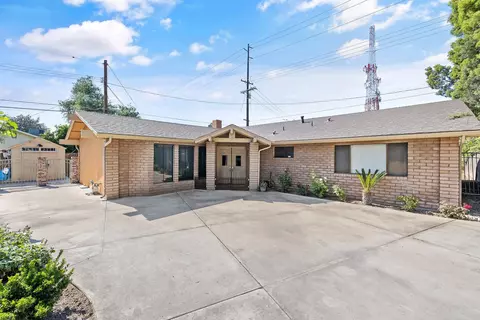 2021 S Woodland St, Visalia, CA 93277