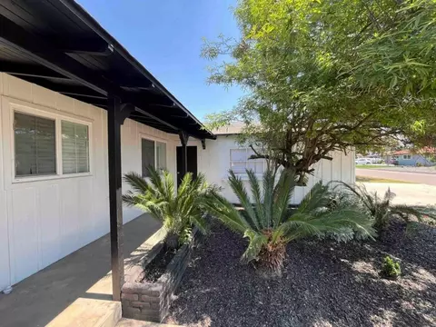 940 E Lyndale Dr, Tulare, CA 93274 photo 26