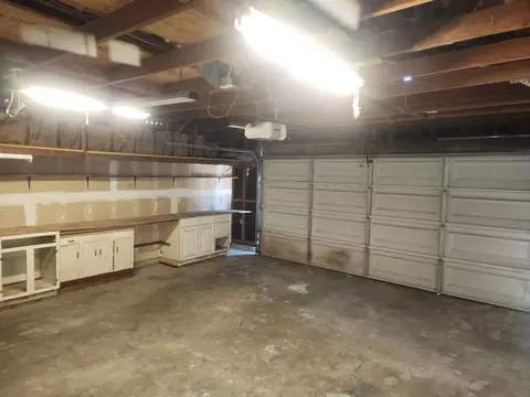 940 E Lyndale Dr, Tulare, CA 93274 photo 27