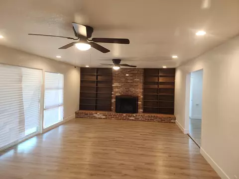 940 E Lyndale Dr, Tulare, CA 93274 photo 6