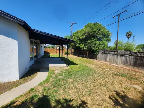 940 E Lyndale Dr, Tulare, CA 93274 photo 20