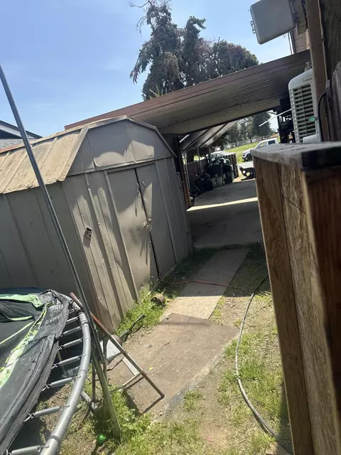 Exterior - 23072 Bruce Dr, Strathmore, CA 93267 photo 3 of 7
