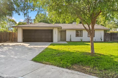 1445 Willow St, Exeter, CA 93221