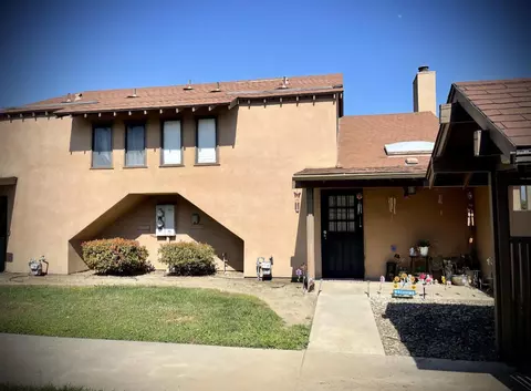 1110 Bel Aire Cir, Porterville, CA 93257