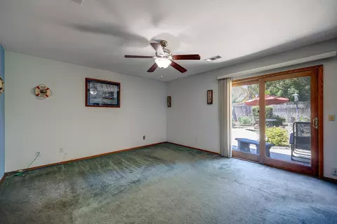 2160 E Alpine Ct, Tulare, CA 93274 photo 18
