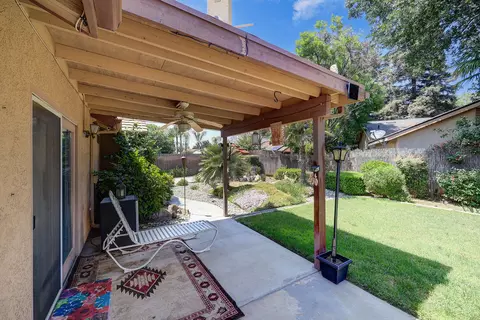 2160 E Alpine Ct, Tulare, CA 93274 photo 27