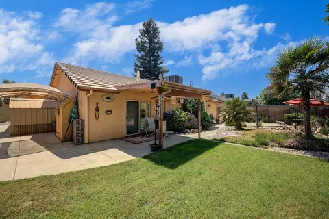 2160 E Alpine Ct, Tulare, CA 93274 photo 28