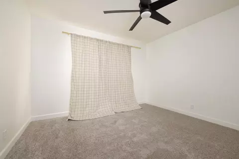 Bedroom - 1523 E Boyer Dr, Tulare, CA 93274 photo 3 of 6