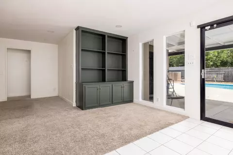 Living - 1523 E Boyer Dr, Tulare, CA 93274 photo 2 of 5