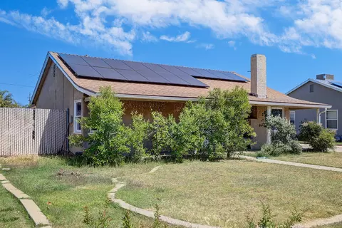 Exterior - 1406 De Witt Ave, Sanger, CA 93657 photo 3 of 6