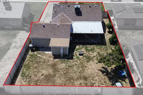 View/Area - 1406 De Witt Ave, Sanger, CA 93657 photo 4 of 5