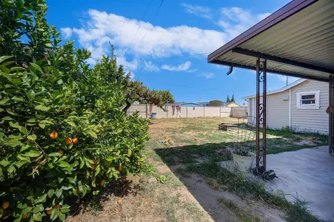 Exterior - 1406 De Witt Ave, Sanger, CA 93657 photo 4 of 6