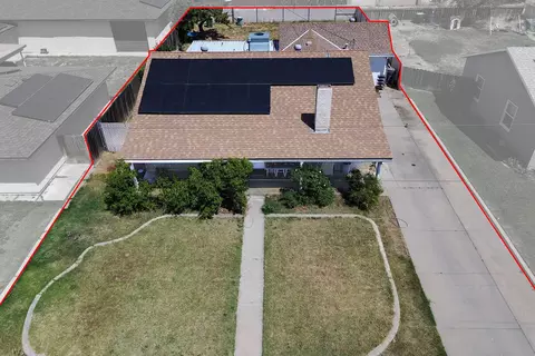View/Area - 1406 De Witt Ave, Sanger, CA 93657 photo 1 of 5