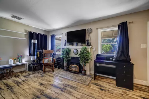 Other - 1406 De Witt Ave, Sanger, CA 93657 photo 3 of 8