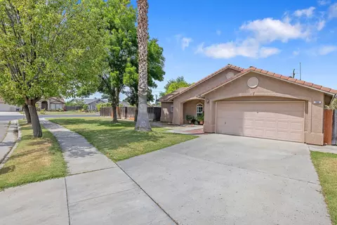 780 Florence Ave, Lemoore, CA 93245 photo 2