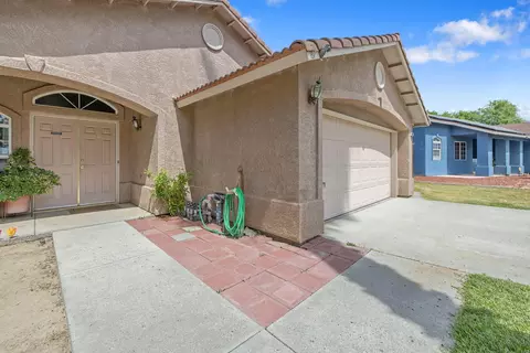 780 Florence Ave, Lemoore, CA 93245 photo 4