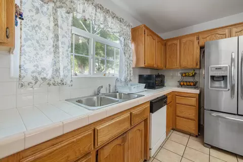 780 Florence Ave, Lemoore, CA 93245 photo 9