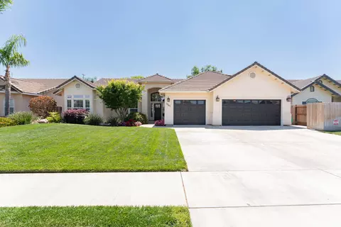 1945 Harvard Ave, Tulare, CA 93274