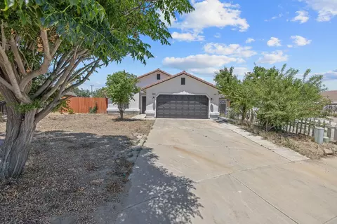 16874 7th St, Huron, CA 93234