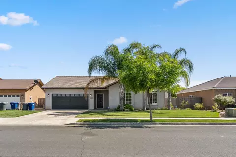 982 Maple Valley Way, Lindsay, CA 93247