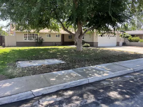 1026 N Westside St, Porterville, CA 93257