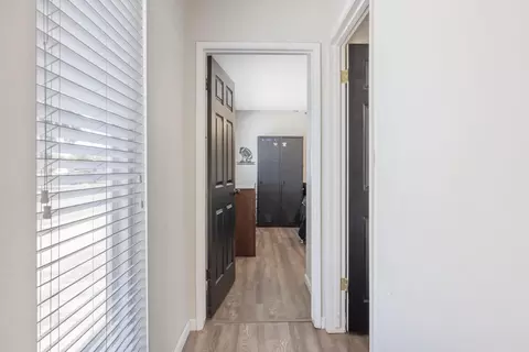 Entry Way - 300 Valencia Dr, Exeter, CA 93221 photo 4 of 9