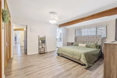 Bedroom - 300 Valencia Dr, Exeter, CA 93221 photo 1 of 9