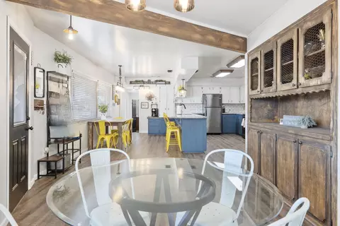Dining - 300 Valencia Dr, Exeter, CA 93221 photo 3 of 6
