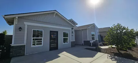 310 Hampton St, Exeter, CA 93221 photo 2