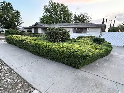 1101 N M St, Tulare, CA 93274