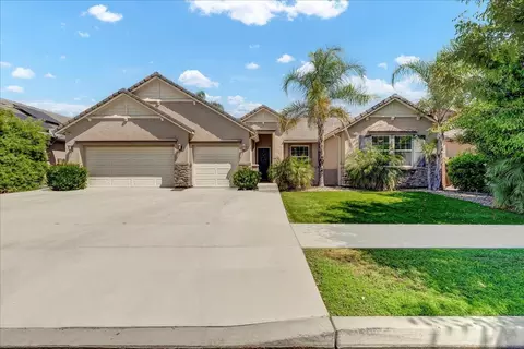 6314 W Lark Ct, Visalia, CA 93291