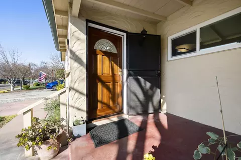 327 Channing Way, Exeter, CA 93221 photo 5