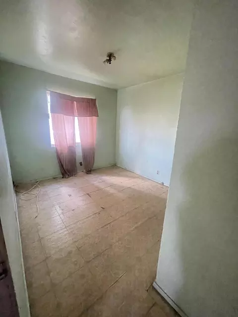 Bedroom - 269 S Evans Rd, Tipton, CA 93272 photo 2 of 2