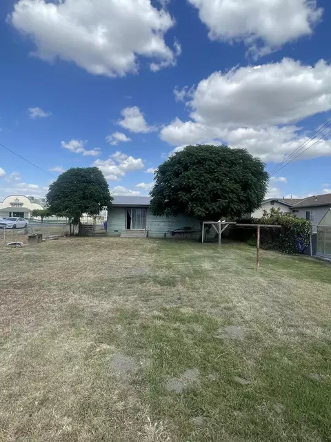 Exterior - 269 S Evans Rd, Tipton, CA 93272 photo 5 of 9